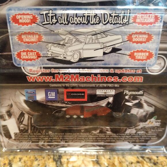 2008 M2 Machines Auto-Thentics 1:64 Scale Die Cast 1957 Ford Fairlane New Sealed - Picture 5 of 10